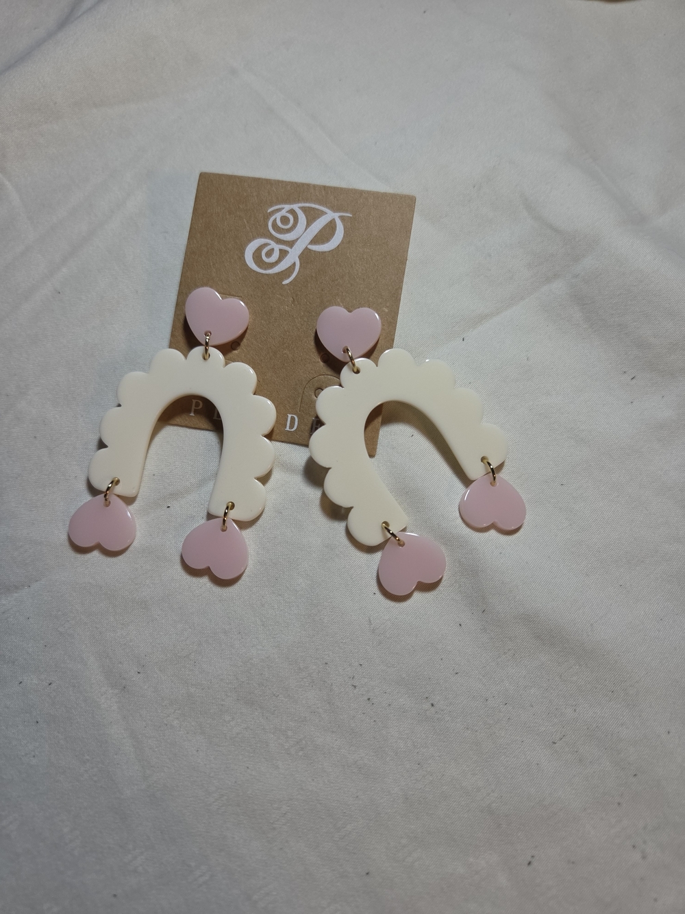 Plunder Cream and Light Pink Heart Arch Dangle Earrings